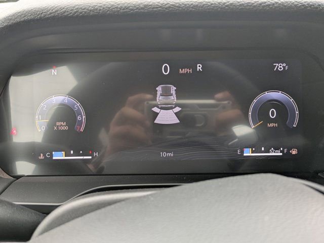 New 2025 Jeep Grand Cherokee Altitude AWD/4WD image 24