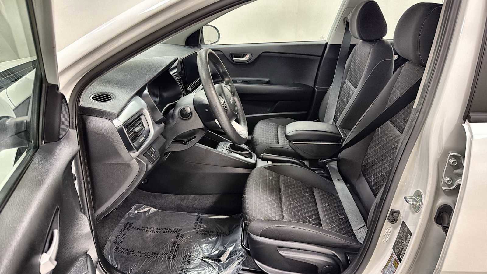 Used 2022 Kia Rio LX image 13