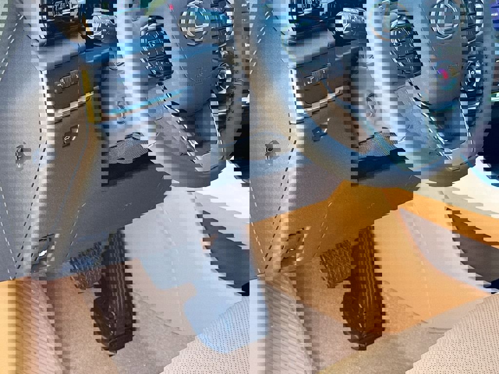 New 2026 Lexus RZ 350e 2WD image 17