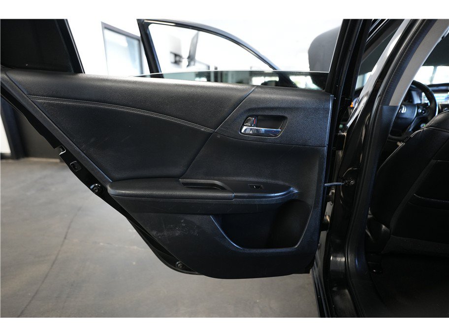 Used 2015 Honda Accord EX-L image 15