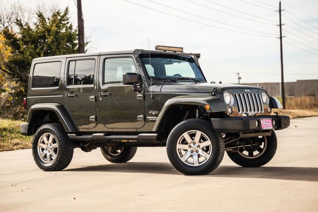 Used 2016 Jeep Wrangler Unlimited Sahara w/ Max Tow Package image 25