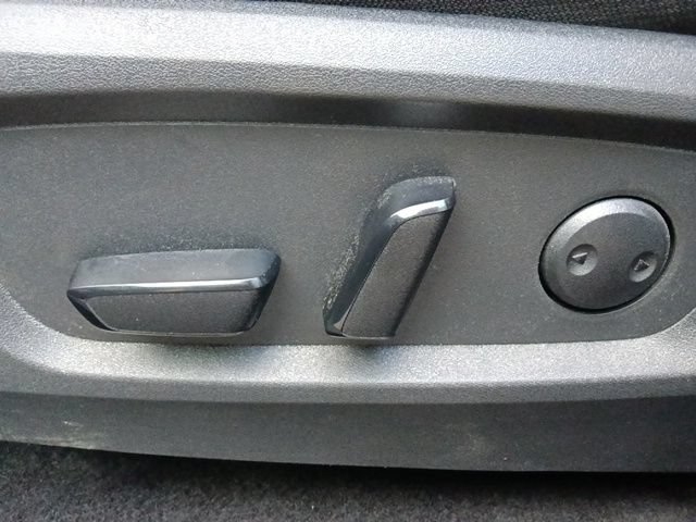 Used 2024 Nissan Pathfinder SL AWD/4WD image 16