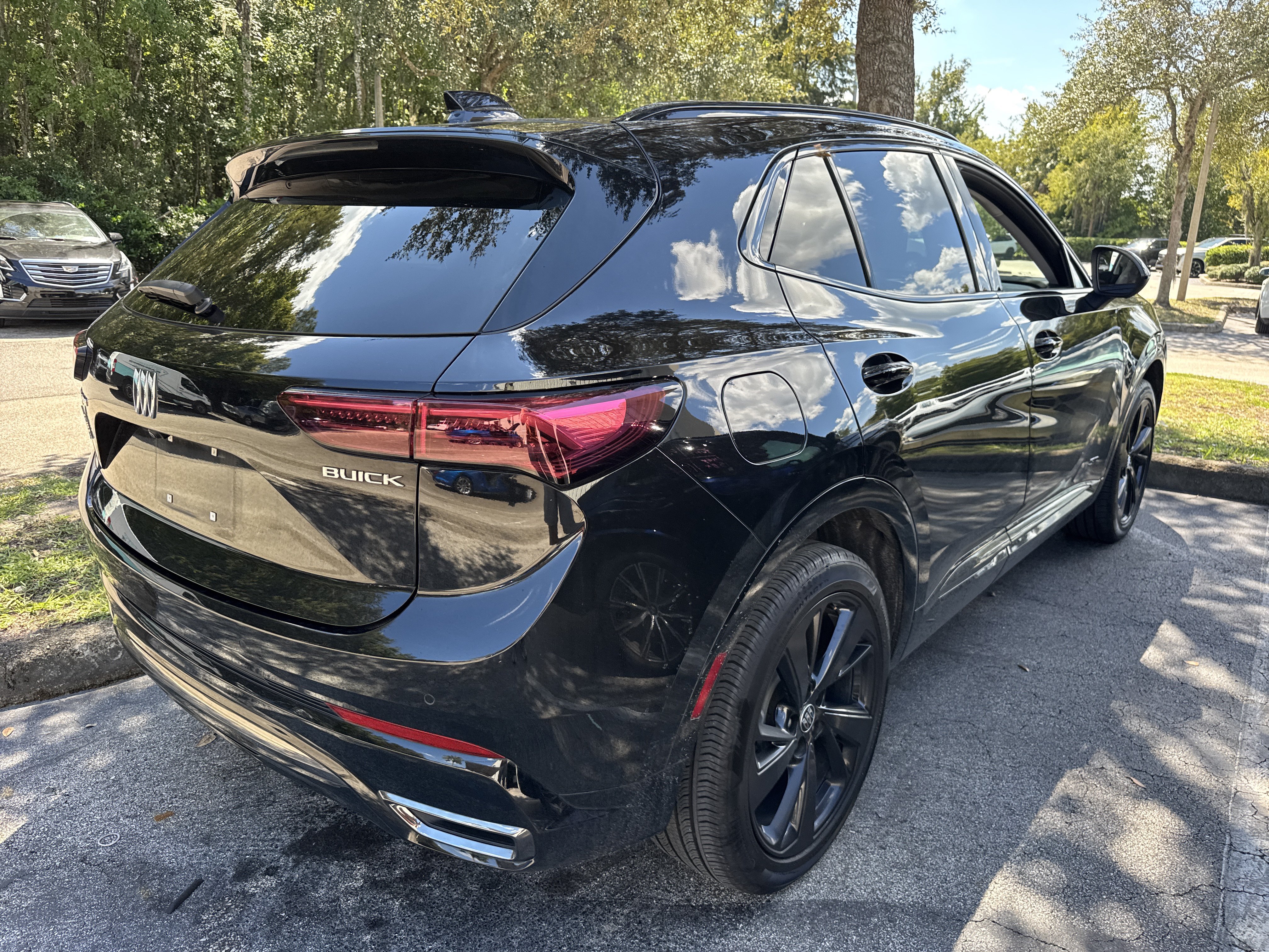Used 2025 Buick Envision Sport Touring AWD/4WD image 2
