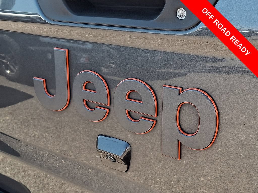 Used 2021 Jeep Gladiator Mojave AWD/4WD image 30