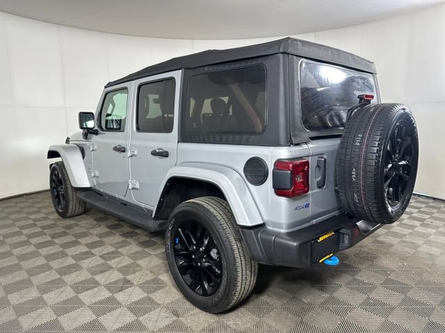 Used 2022 Jeep Wrangler Unlimited Sahara image 5