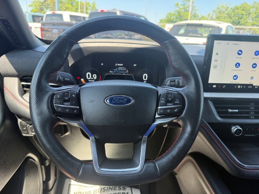 Certified 2025 Ford Explorer ST-Line w/ ST-Line Street Pack AWD/4WD image 39