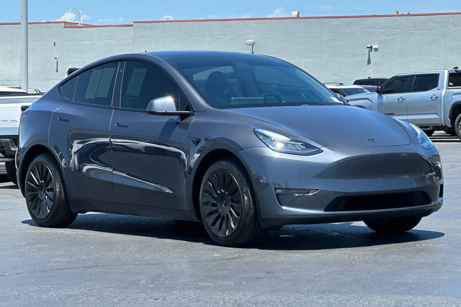 Used 2021 Tesla Model Y Long Range AWD/4WD image 5