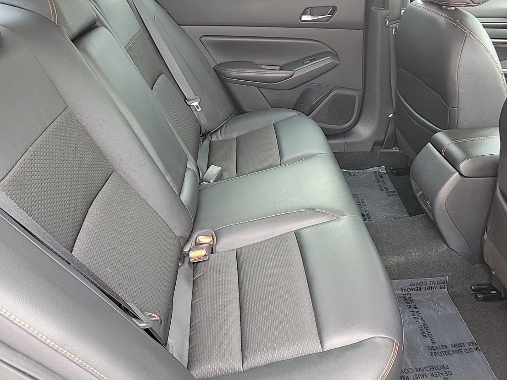 Used 2020 Nissan Altima 2.5 SR w/ Premium Package image 16