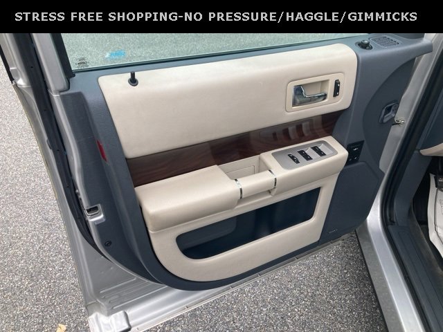 Used 2009 Ford Flex SEL image 15