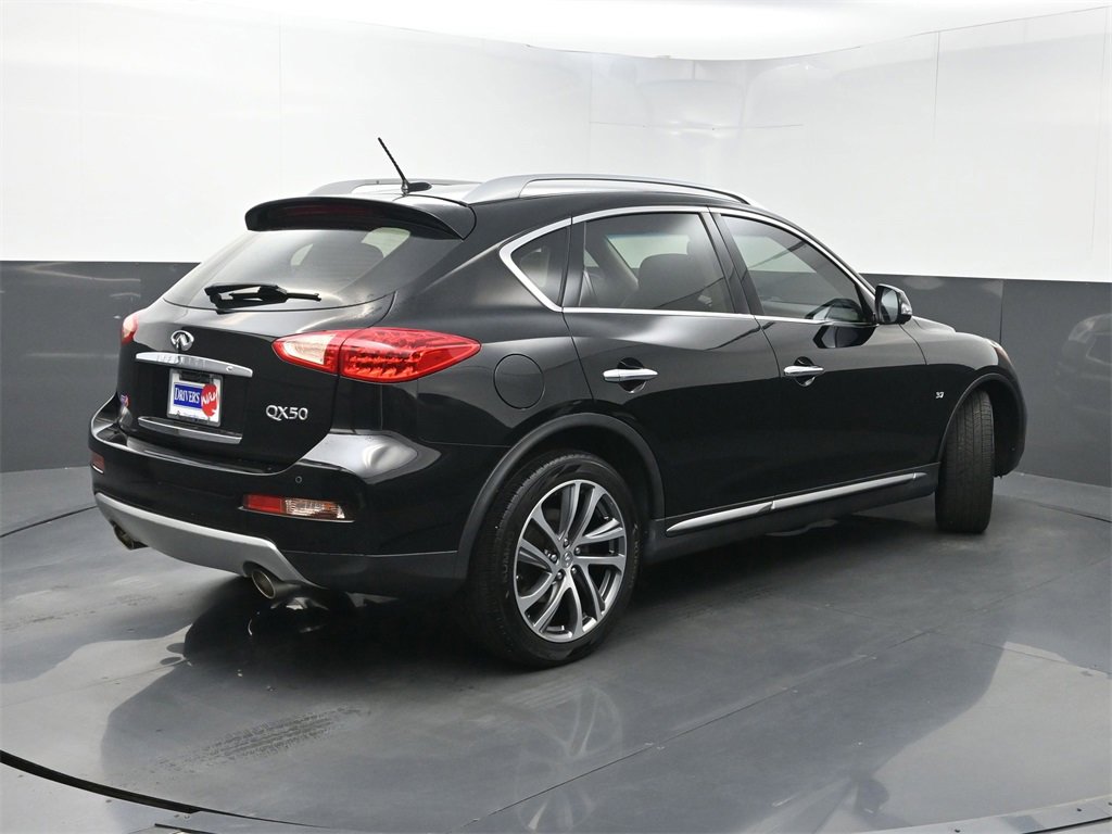 Used 2017 INFINITI QX50 2WD w/ Premium Plus Package image 22
