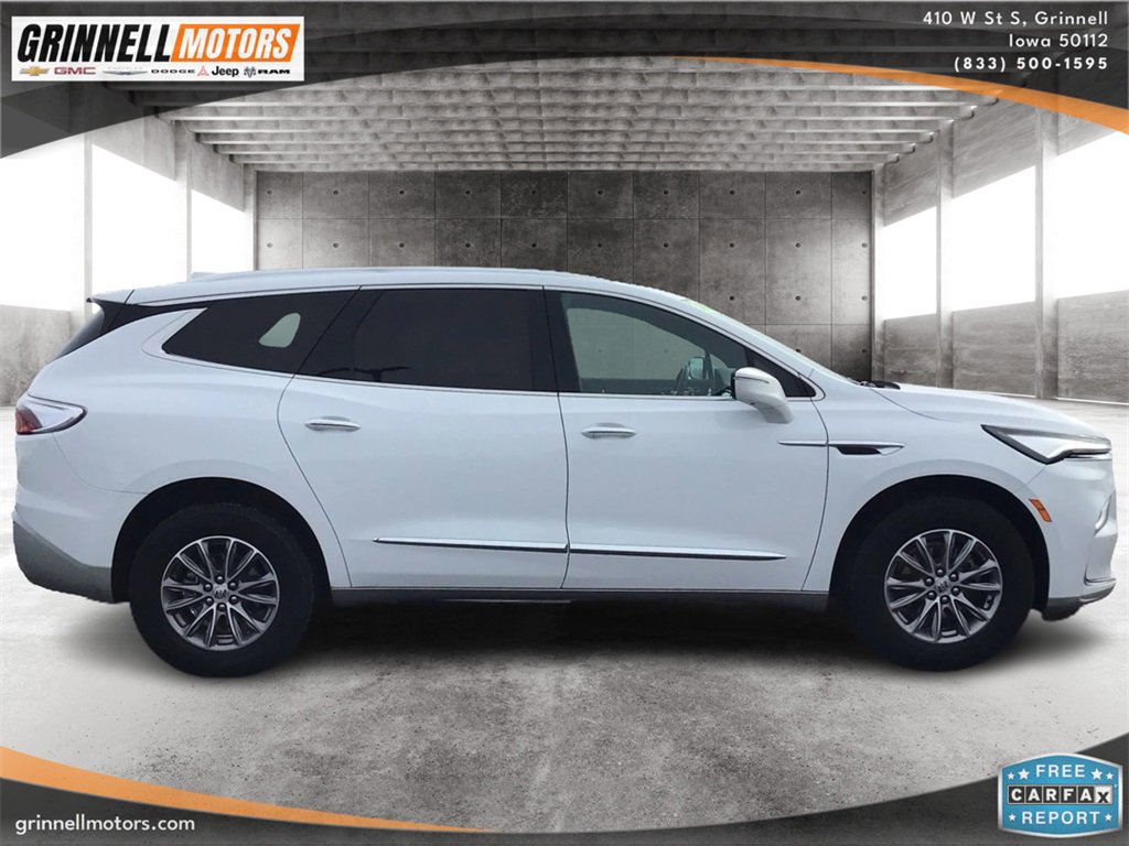 Used 2024 Buick Enclave Premium image 4