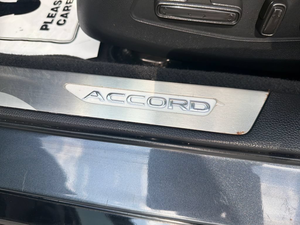 Used 2023 Honda Accord Touring image 39