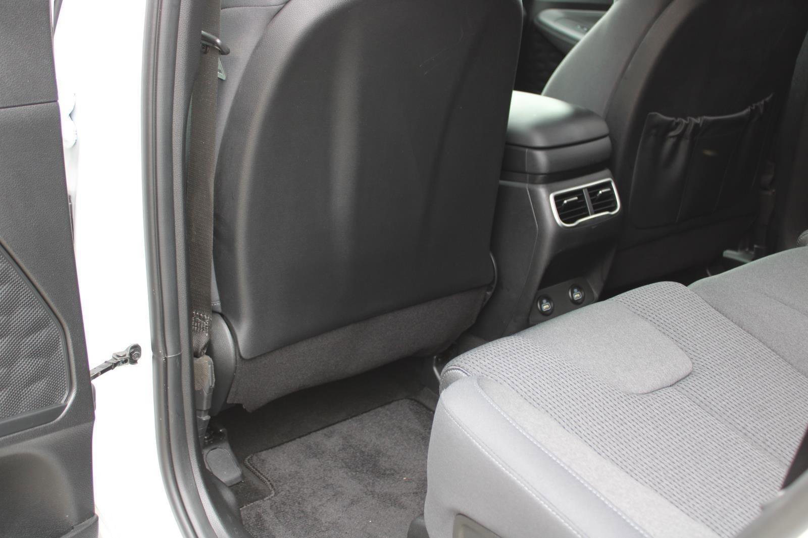 Used 2023 Hyundai Santa Fe SEL image 42