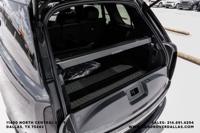 New 2026 Land Rover Range Rover Long Wheelbase SE AWD/4WD image 55