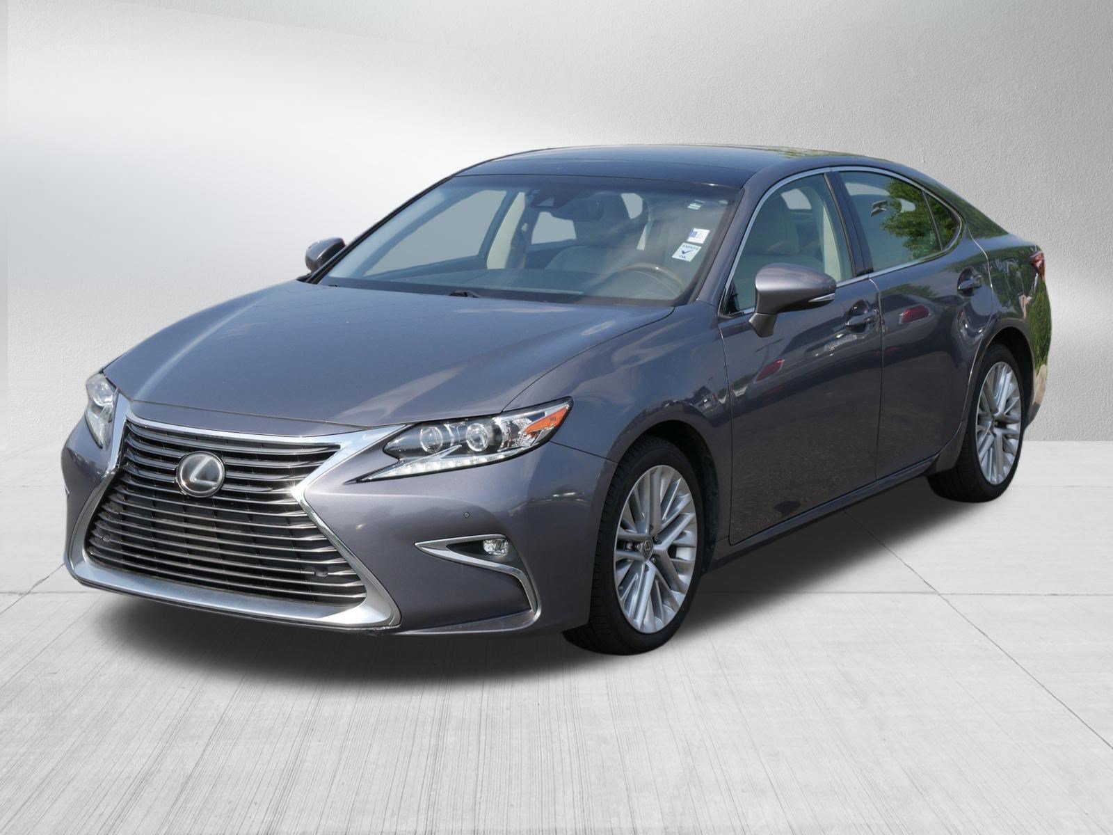 Used 2016 Lexus ES 350 w/ Luxury Package w/Wood Trim FWD image 3