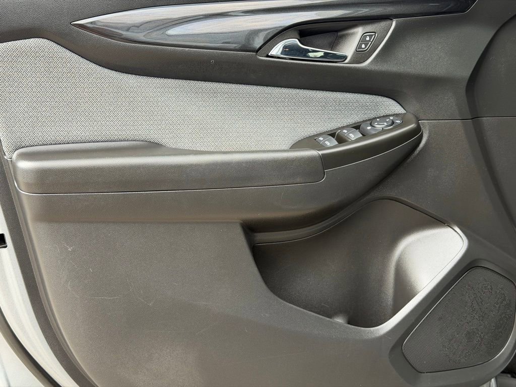 Used 2025 Chevrolet TrailBlazer LT AWD/4WD image 24