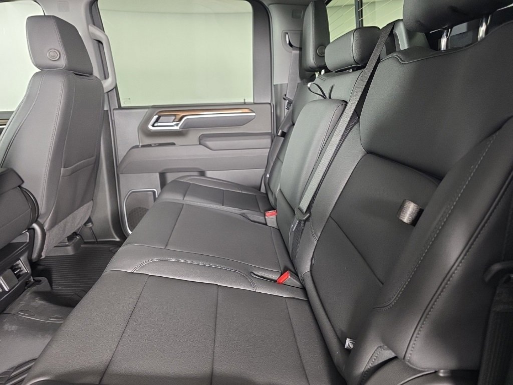 New 2025 Chevrolet Silverado 3500 LT w/ Safety Package image 30