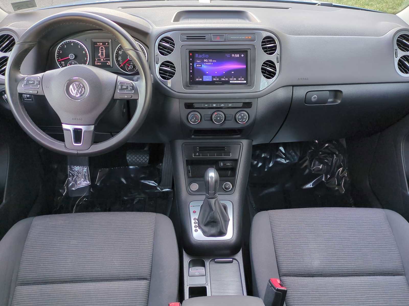 Used 2017 Volkswagen Tiguan Limited image 15