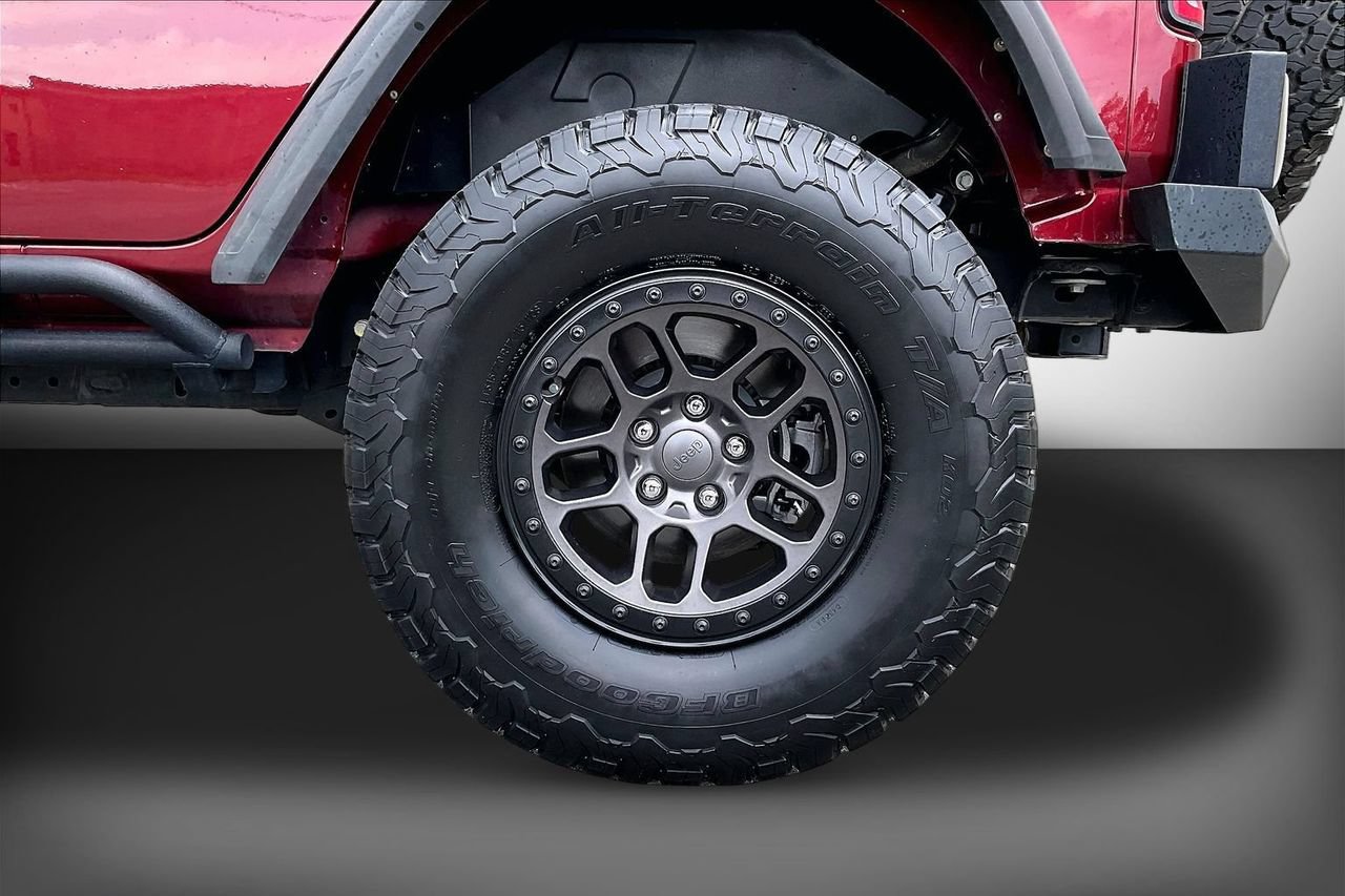 Used 2021 Jeep Wrangler Unlimited Rubicon w/ Xtreme Recon 35" Tire Package AWD/4WD image 33