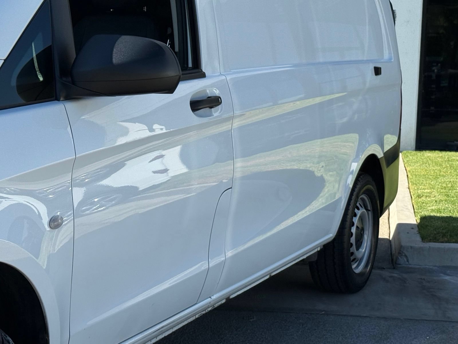 Used 2023 Mercedes-Benz Metris image 4