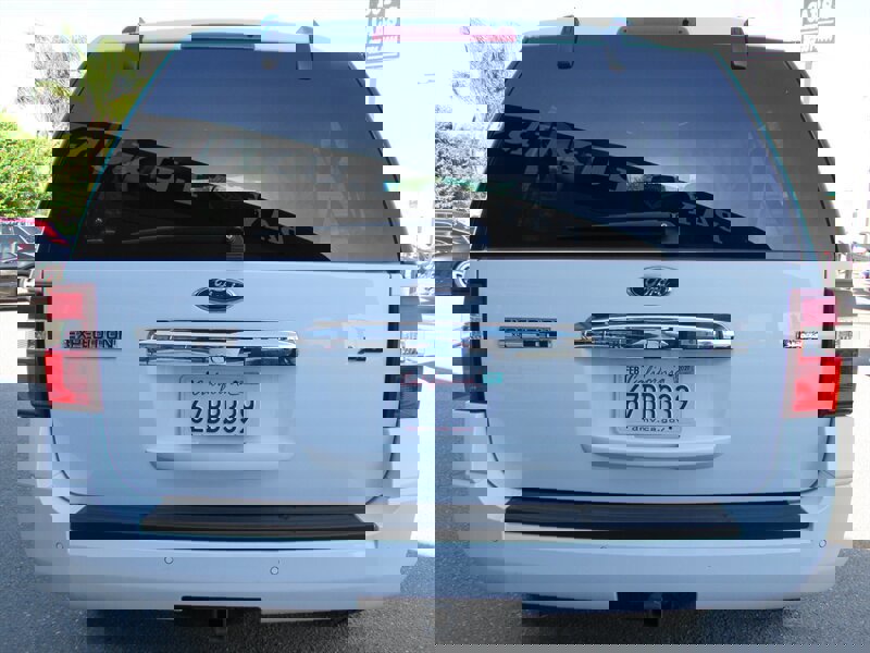 Used 2013 Ford Expedition EL XLT RWD image 7