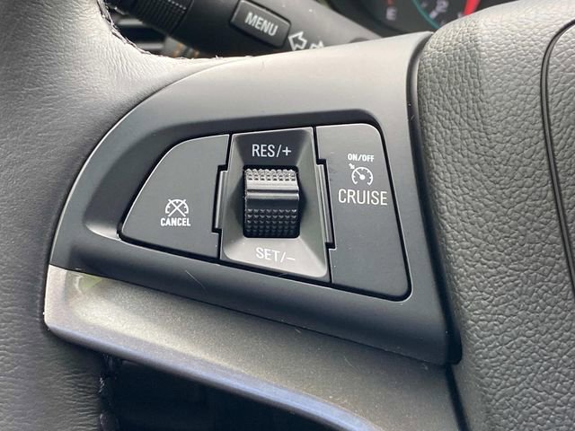 Used 2022 Chevrolet Trax LT w/ LT Convenience Package FWD image 18