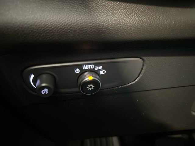 Certified 2023 Buick Envision Essence image 25