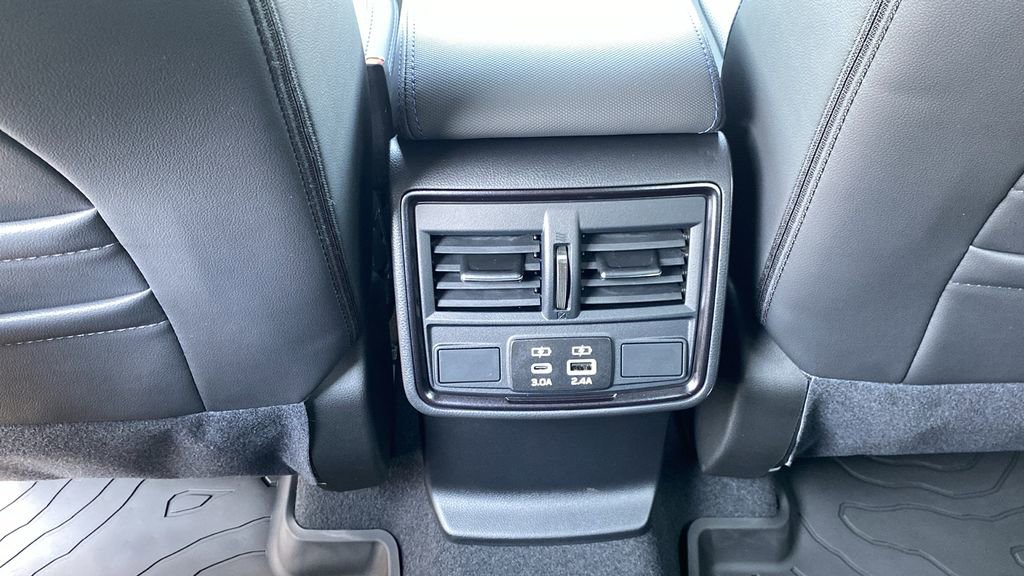 Used 2025 Subaru Forester Limited image 15