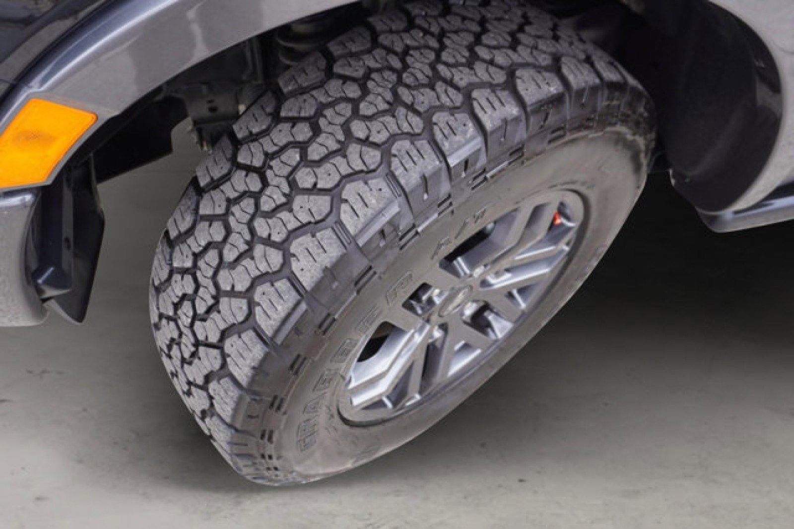 Used 2023 Ford Ranger Lariat w/ Tremor Off-Road Package image 11