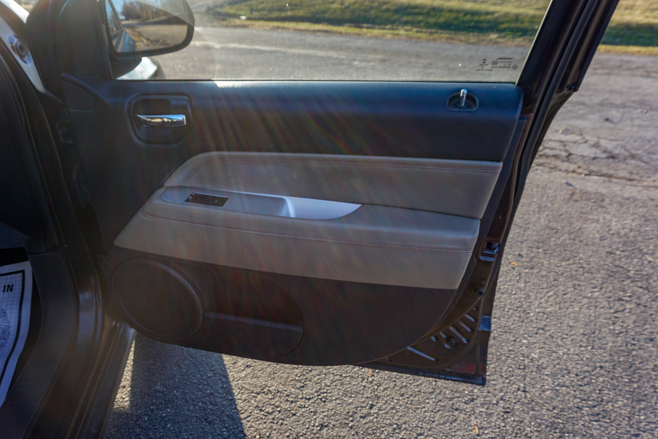 Used 2014 Jeep Compass Latitude image 27