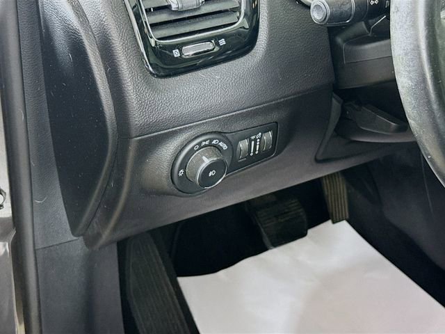 Used 2017 Jeep Compass Limited w/ Safe & Security Group image 12