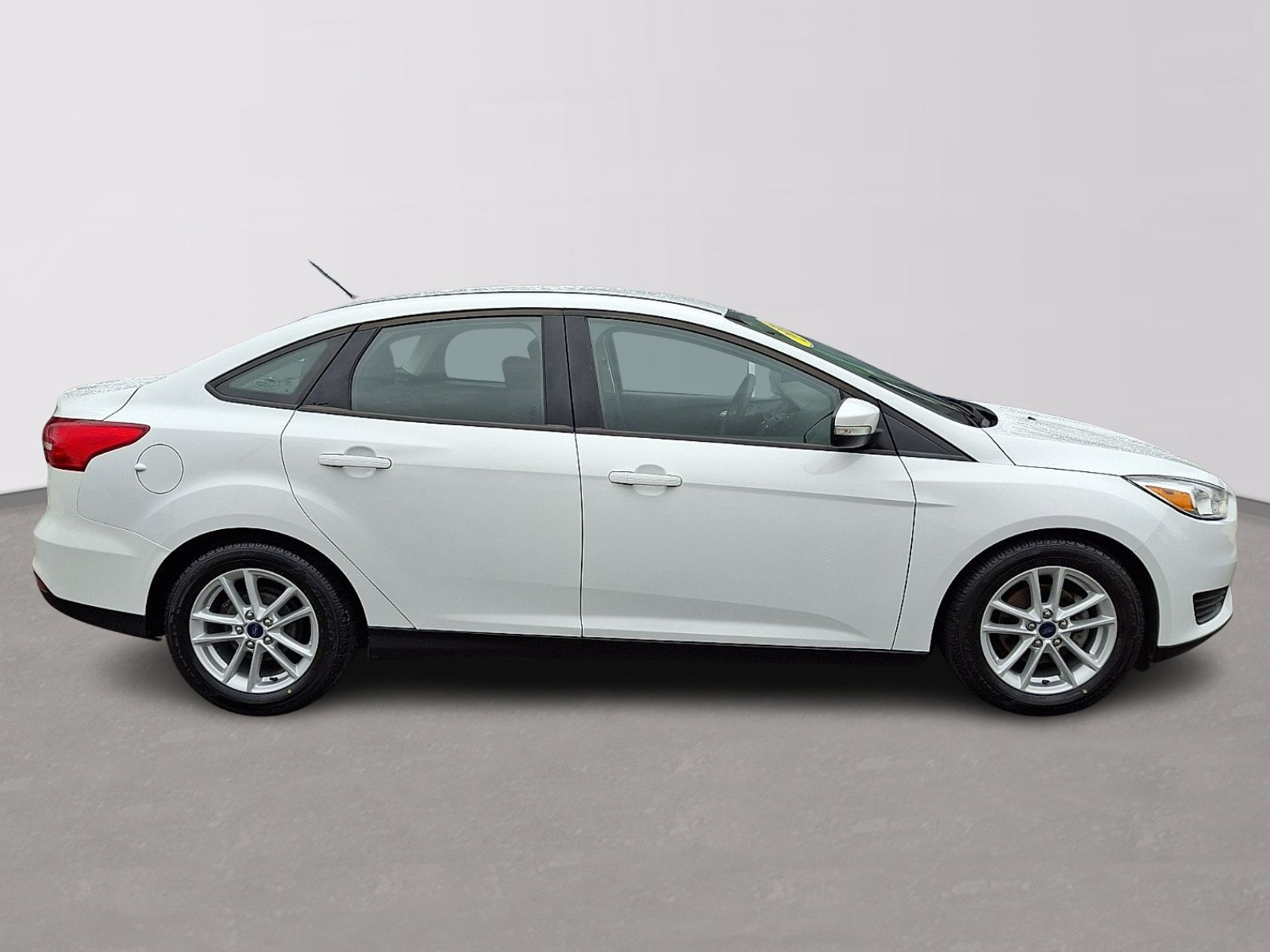 Used 2016 Ford Focus SE FWD image 7