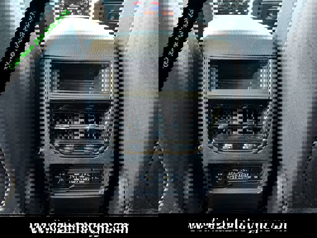 Used 2024 Jeep Grand Cherokee Limited image 17