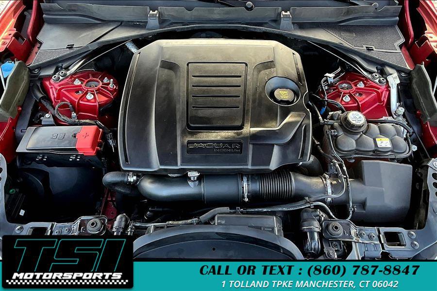 Used 2018 Jaguar F-PACE Premium image 10