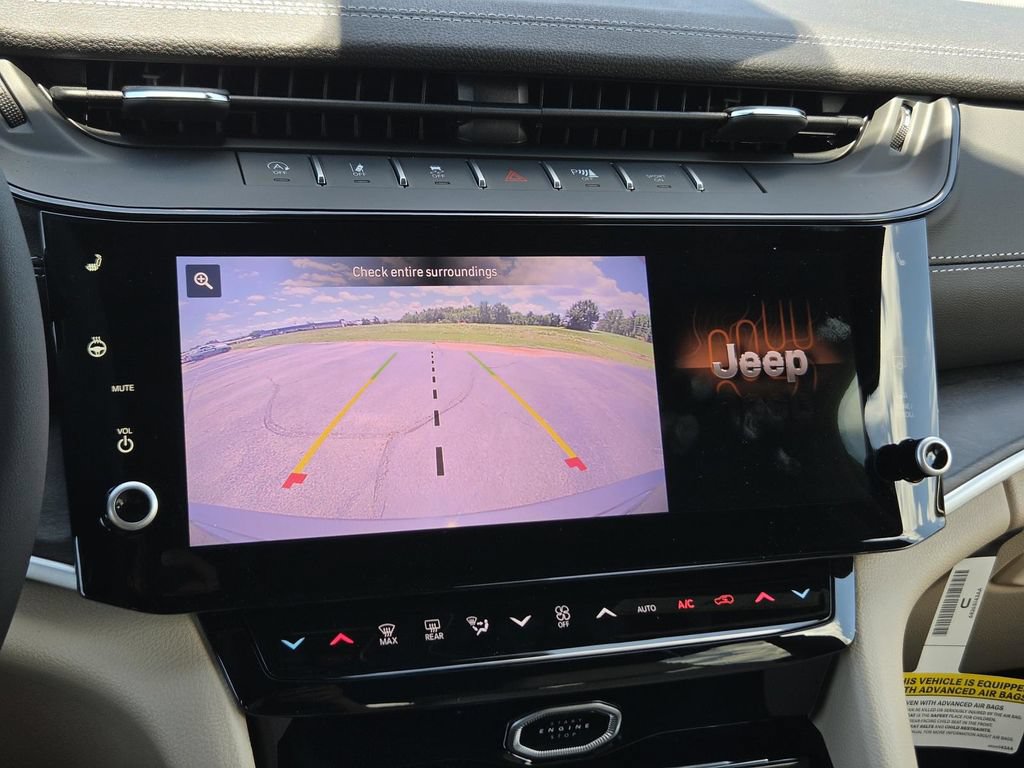 New 2026 Jeep Grand Cherokee Limited w/ Limited Altitude Package RWD image 21