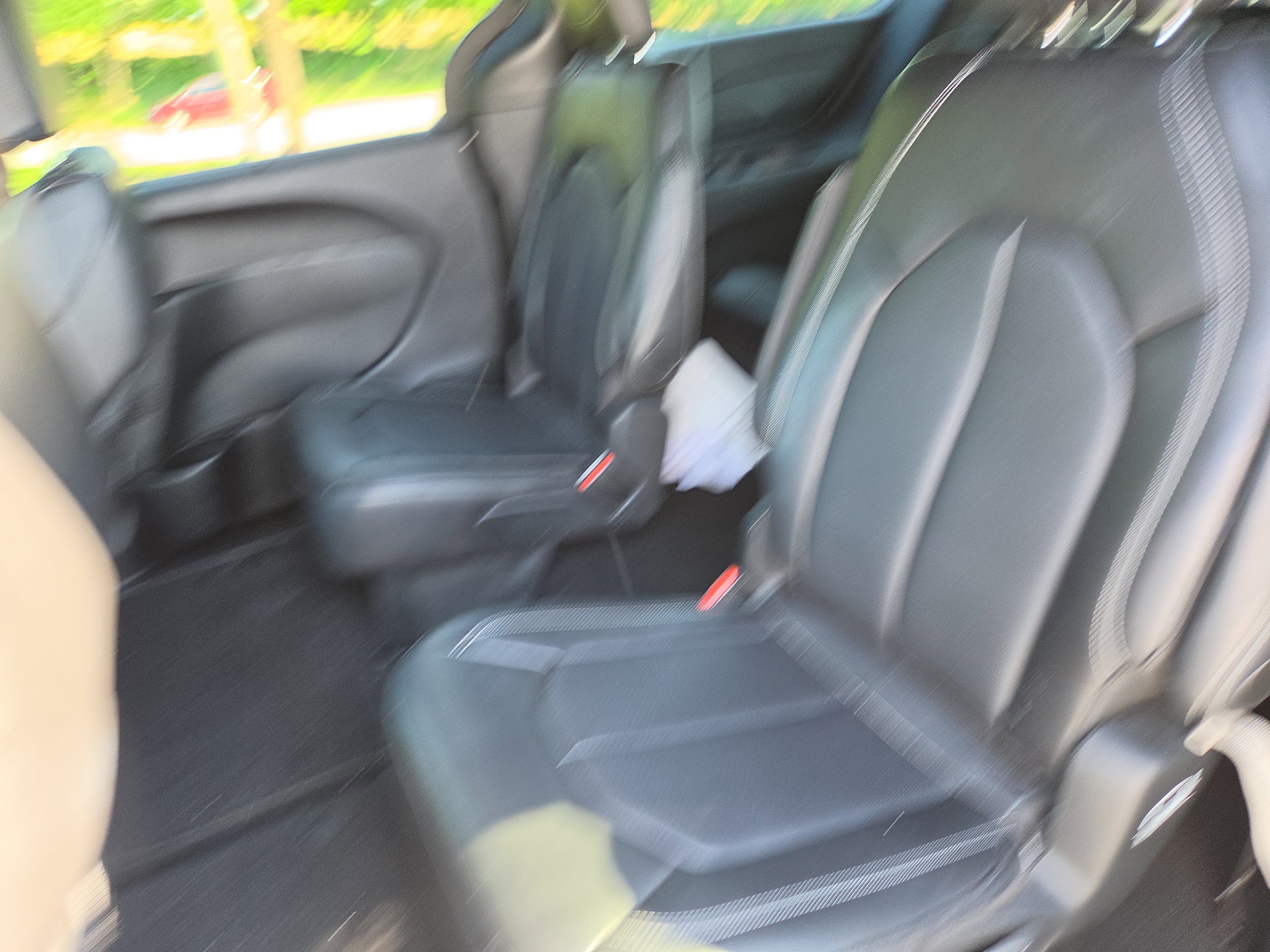 Used 2025 Chrysler Pacifica Select FWD image 10