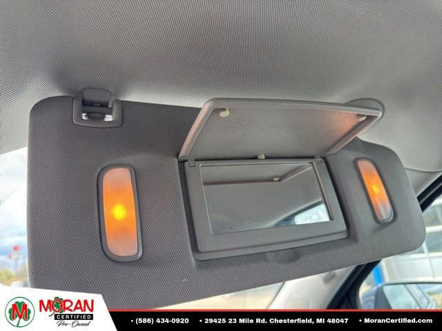 Used 2017 Chevrolet Traverse LT FWD image 21