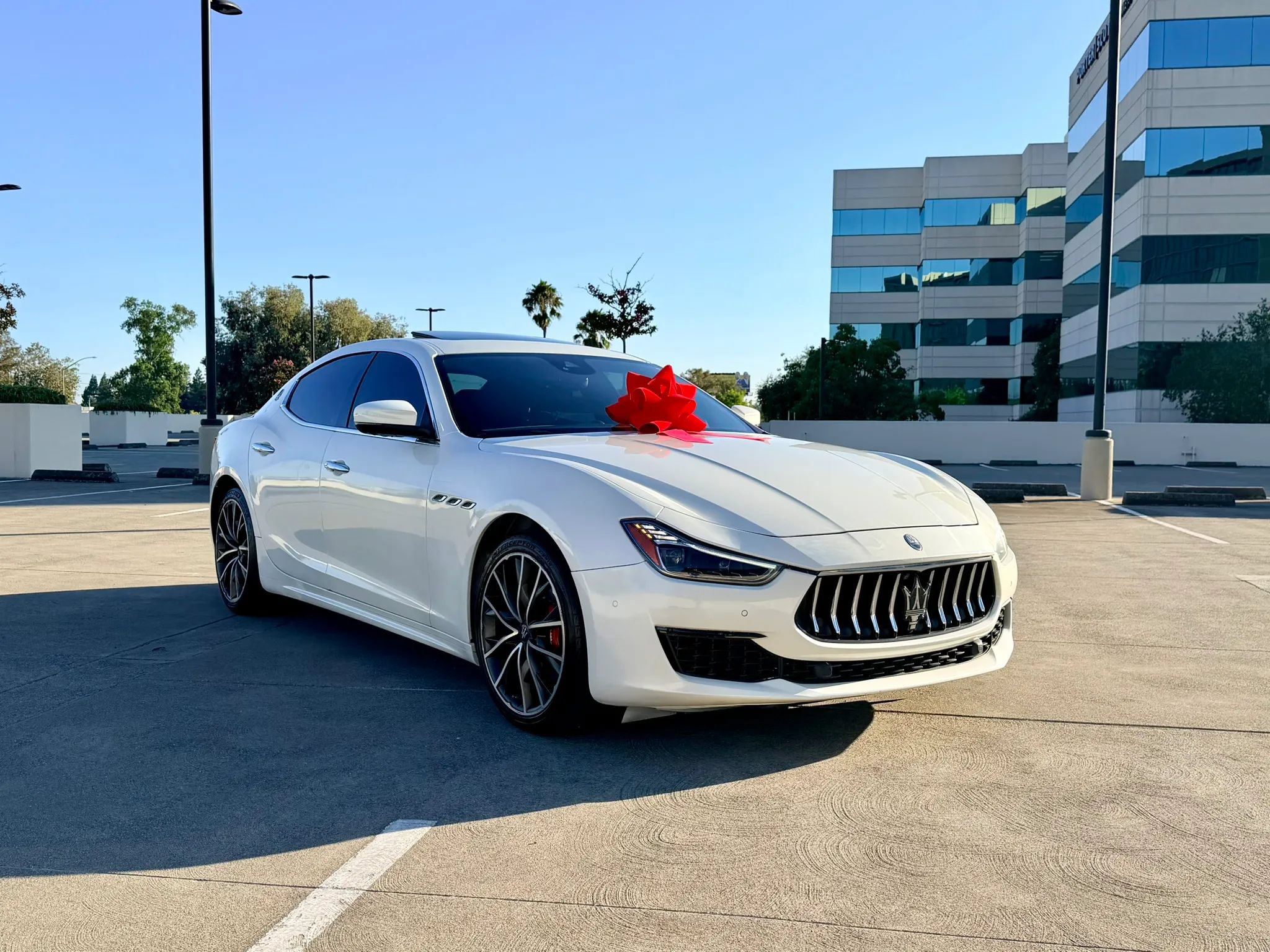 Used 2019 Maserati Ghibli GranLusso RWD image 18