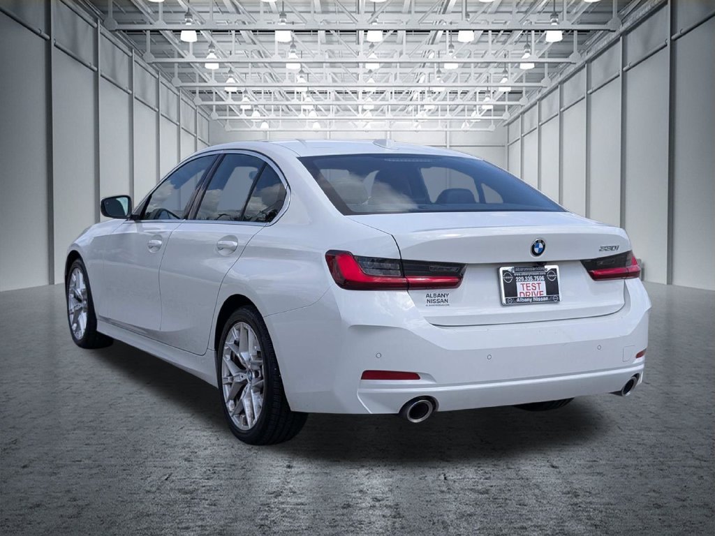 Used 2025 BMW 330i Sedan RWD image 11
