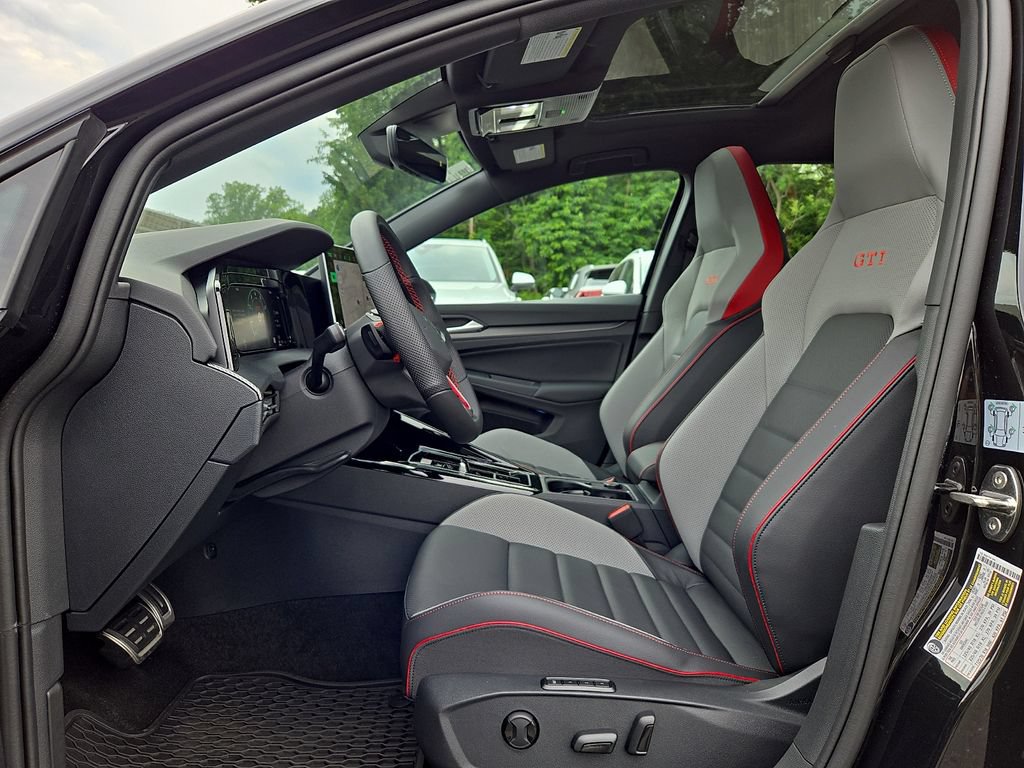Certified 2025 Volkswagen GTI SE FWD image 13