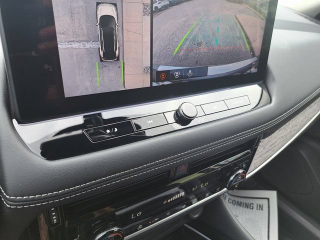 Used 2025 Nissan Rogue Platinum FWD image 15