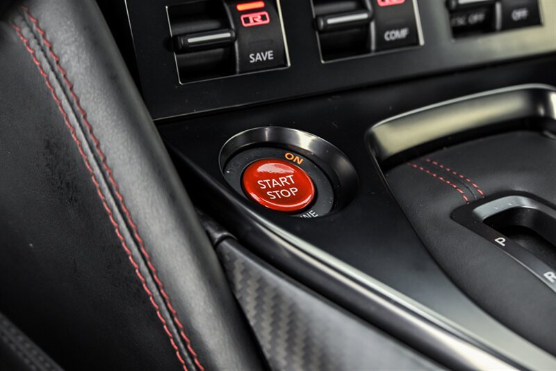 Used 2017 Nissan GT-R NISMO AWD/4WD image 60