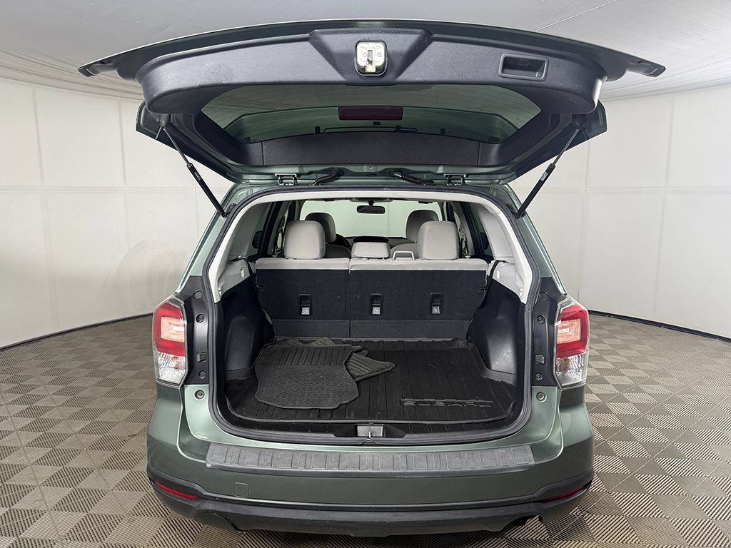 Used 2018 Subaru Forester 2.5i Premium w/ All-Weather Package AWD/4WD image 13