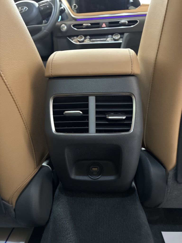 Used 2021 Hyundai Sonata Limited image 25