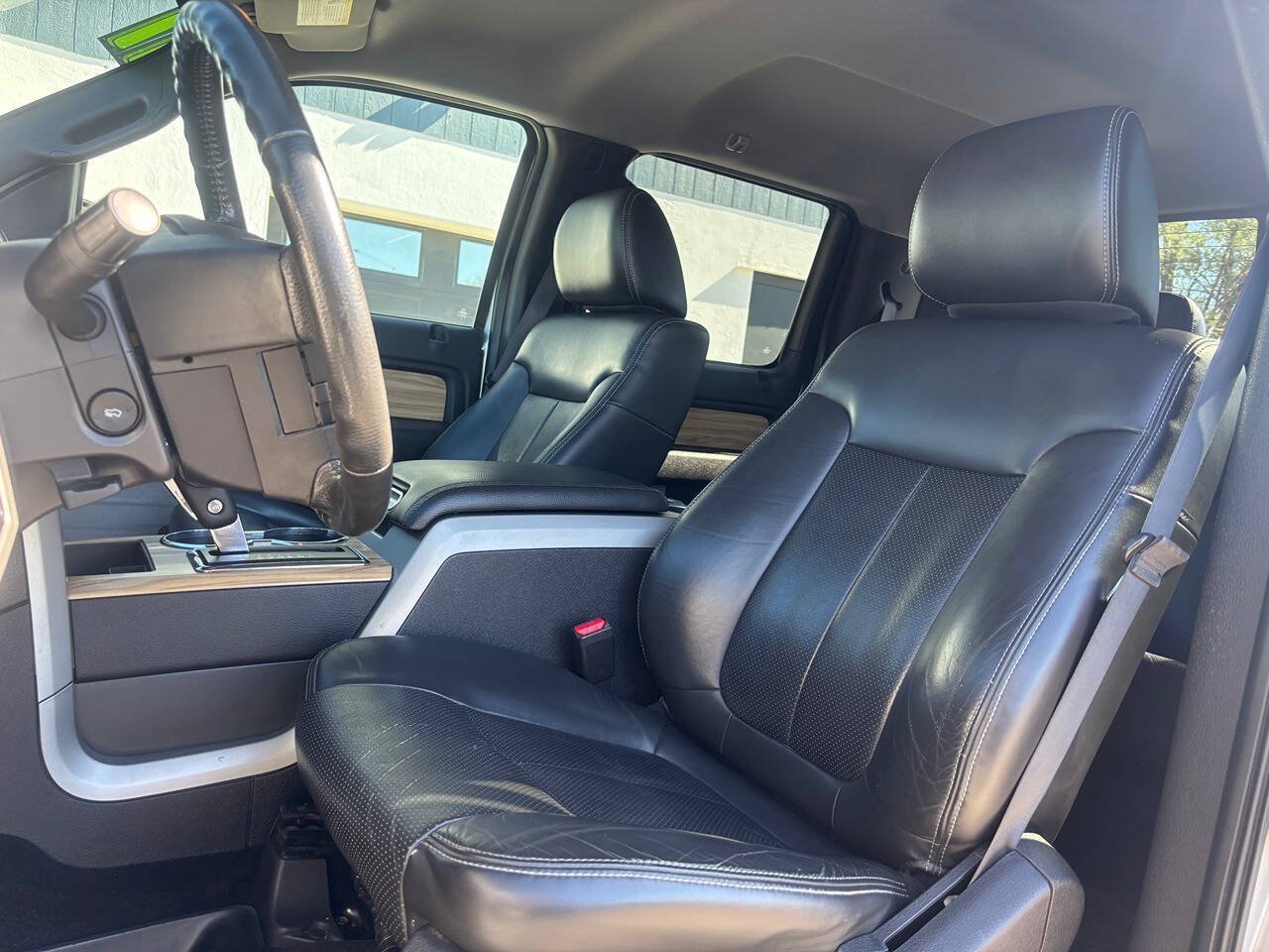 Used 2011 Ford F150 Lariat w/ Lariat Plus Pkg AWD/4WD image 17