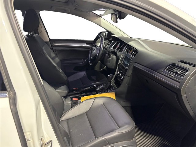 Used 2017 Volkswagen Golf Alltrack SE image 15