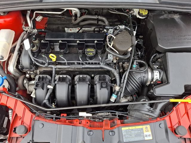 Used 2012 Ford Focus SE w/ SE Winter Pkg FWD image 25