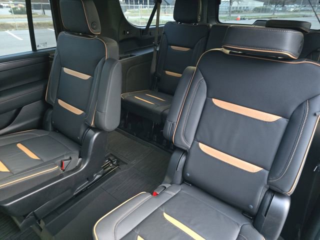 Used 2024 GMC Yukon XL AT4 w/ AT4 Premium Plus Package image 15