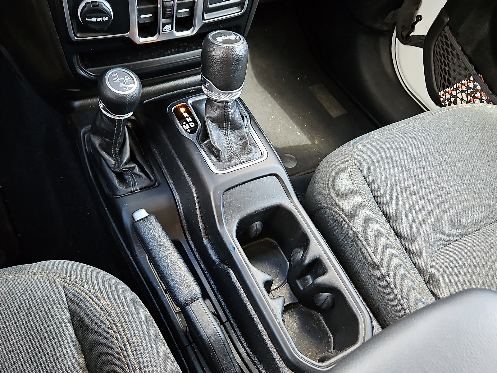 Used 2024 Jeep Wrangler Sahara 4xe image 13