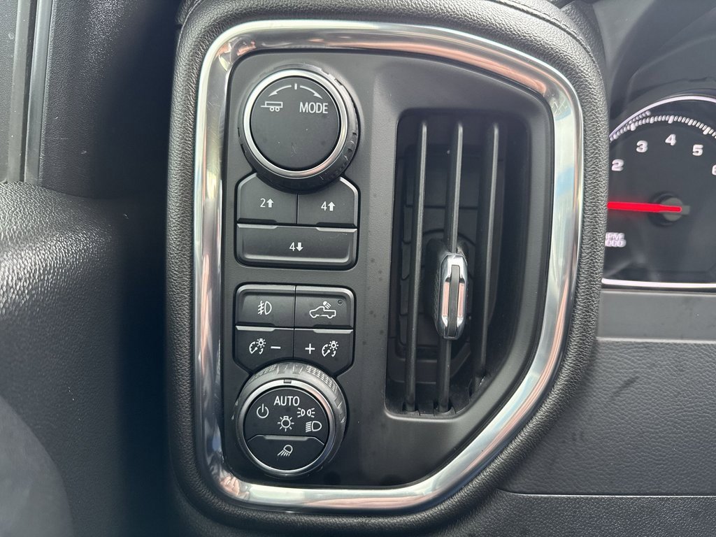 Certified 2022 Chevrolet Silverado 2500 LT w/ Convenience Package image 25